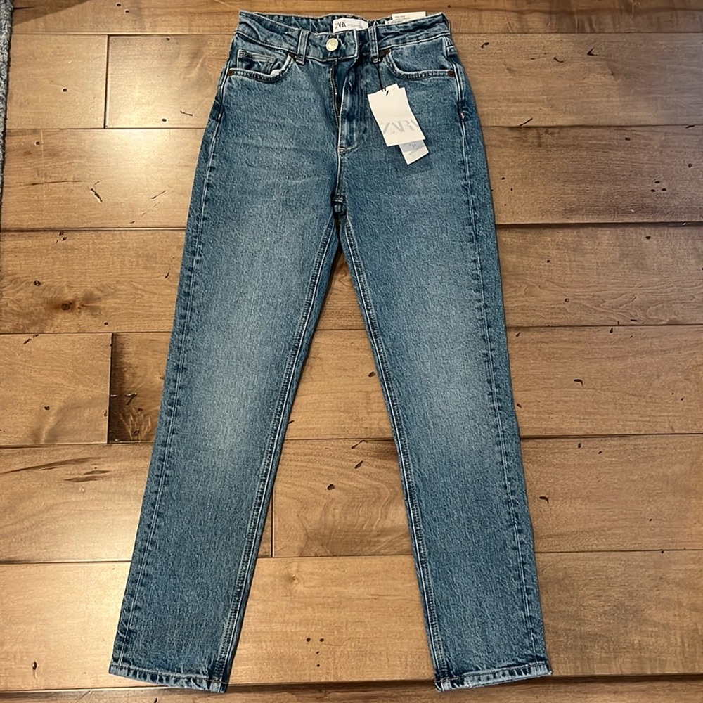 Zara High-Rise Ankle Length Slim Fit Jeans Size 0 (Brand New, Tag Still On!)